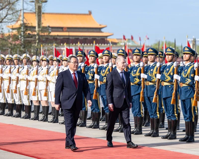 Li Qiang and German Chancellor Scholz